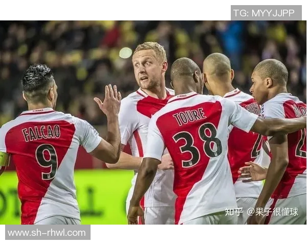 巴黎圣日尔曼与莱红牛的巅峰对决谁能笑到最后